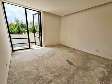 Casa en venta en Bosque Real con amenidades, 3 recámaras