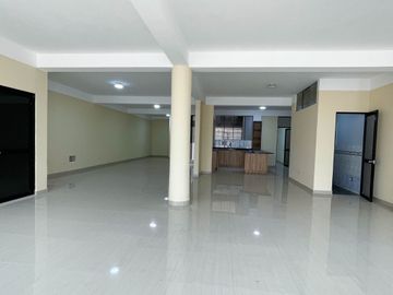 Vendo Departamento De Estreno En 1Er Piso - Frente A Parque - Sjl