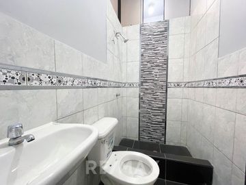 Vendo Departamento De Estreno En 1Er Piso - Frente A Parque - Sjl