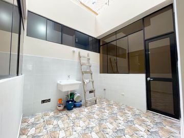 Vendo Departamento De Estreno En 1Er Piso - Frente A Parque - Sjl