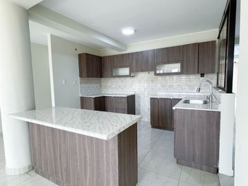 Vendo Departamento De Estreno Frente A Parque 2Do Piso - San Juan De Lurigancho
