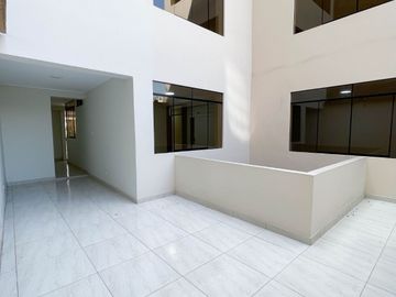 Vendo Departamento De Estreno Frente A Parque 2Do Piso - San Juan De Lurigancho