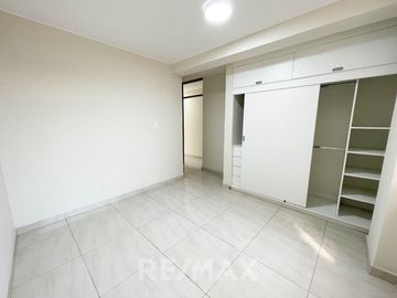 Vendo Departamento De Estreno Frente A Parque 2Do Piso - San Juan De Lurigancho