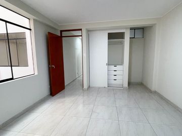 Vendo Departamento De Estreno Frente A Parque 2Do Piso - San Juan De Lurigancho