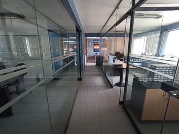 SE VENDE LOCAL COMERCIAL CON EXCELENTE UBICACION EN SJL