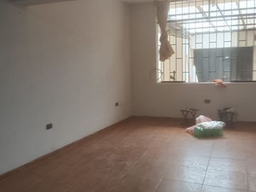 Oportunidad De Inversion - Casa En Venta