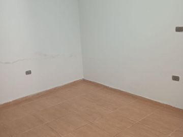 Oportunidad De Inversion - Casa En Venta