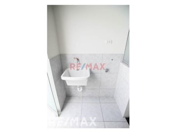 Alquiler De Moderno Departamento De Estreno Con Terraza – Surquillo