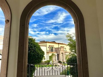 SE VENDE CASA EN LA JOLLA