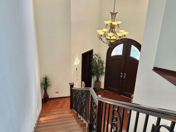 SE VENDE CASA EN LA JOLLA