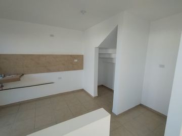 CASA EN PREVENTA A 10 MIN DE ZONA INDUSTRIAL MUY AMPLIA SAN LUIS POTOSI