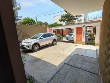 Casa a la Venta en Vista Alegre Surco