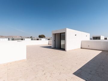 INCREÍBLE CASA DE 4 RECÁMARAS EN LOMAS DE ANGELOPOLIS 3 - ENTREGA INMEDIATA