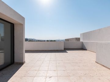 INCREÍBLE CASA DE 4 RECÁMARAS EN LOMAS DE ANGELOPOLIS 3 - ENTREGA INMEDIATA