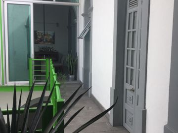Casa Remodelada  con 6 departamentos en venta Centro Guadalajara