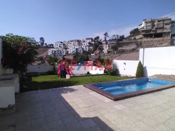 Departamento En Venta En Urbanización Casuarinas Sur En El Distrito De Santiago De Surco