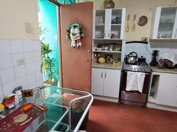 Casa en venta en San miguel limite con magdalena del mar