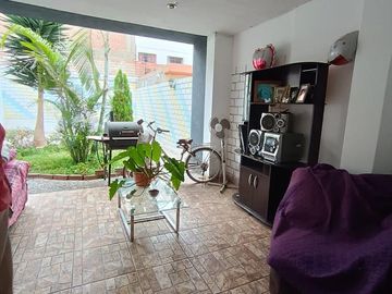 Casa en venta en San miguel limite con magdalena del mar