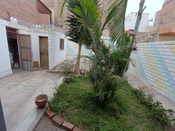 Casa en venta en San miguel limite con magdalena del mar