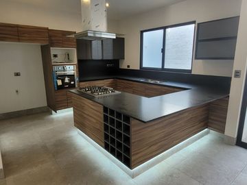 VENDO CASA EN EL MAYORAZGO, LEÓN, GUANAJUATO