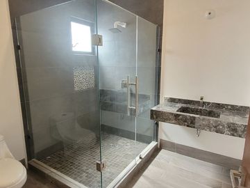 VENDO CASA EN EL MAYORAZGO, LEÓN, GUANAJUATO