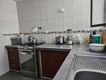 Se Vende Amplia Casa De 2 Pisos En Calle Guzmán Barrón - Trujillo (aipanaque)
