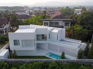 New 4 Bed Pool Villa in Hang Dong for Sale near Meritton British International School