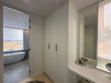 New 4 Bed Pool Villa in Hang Dong for Sale near Meritton British International School