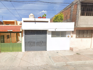 VENTA DE CASA EN AURORA BOREAL, CIUDAD DEL SOL, LA PIEDAD.