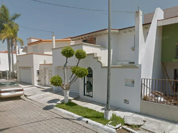 CASA EN COLONIA LOMAS DE MAZATLÁN, SINALOA.