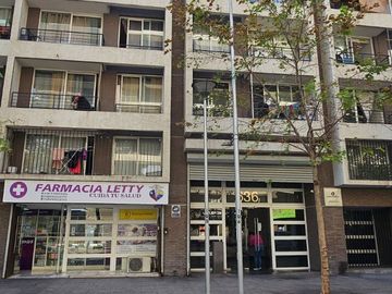 Departamento a 5 minutos del metro Parque los Reyes
