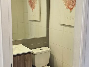 Departamento a 5 minutos del metro Parque los Reyes