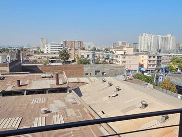 Departamento a 5 minutos del metro Parque los Reyes