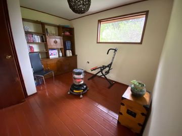 SE VENDE PARCELA CON CASA EN ALTOS DE SANTO DOMINGO