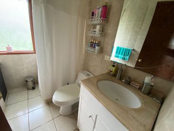 SE VENDE PARCELA CON CASA EN ALTOS DE SANTO DOMINGO