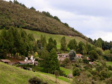 EN VENTA HACIENDA TURISTICA, SECTOR PUCA, NABON