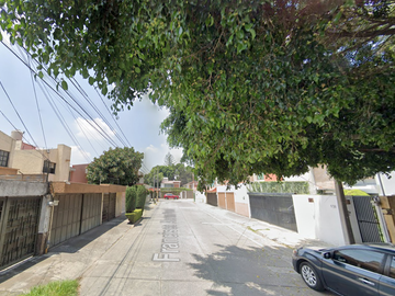 CASA ECONOMICA EN VENTA – GRAN OPORTUNIDAD DE INVERSIÓN - (REMATE) – Francisco Alonso Pinzón 131, Colón Echegaray, 53300 Naucalpan de Juárez, Méx.