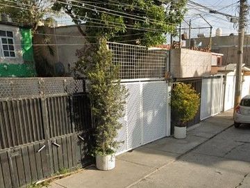 CASA EN COLONIA CIUDAD AZTECA, ESTADO DE MÉXICO.
