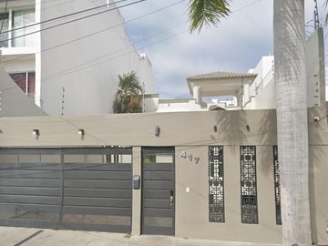 CASA EN COLONIA LAS GAVIOTAS, MAZATLÁN, SINALOA.