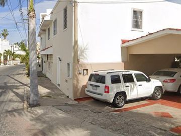CASA EN COLONIA LAS GAVIOTAS, MAZATLÁN, SINALOA.