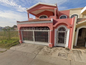CASA EN COLONIA ALAMEDA, MAZATLÁN, SINALOA.