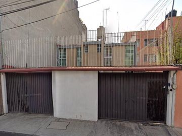 CASA EN REMATE EN IZTACALCO CDMX