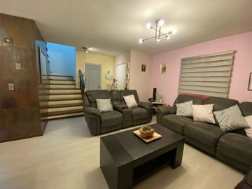 Urbi Hacienda Balboa Casa Con Excedente En bonito Fraccionamiento