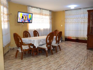 SE VENDE CASA DE 2 PISOS CON LOCAL COMERCIAL EN BOCANEGRA CALLAO