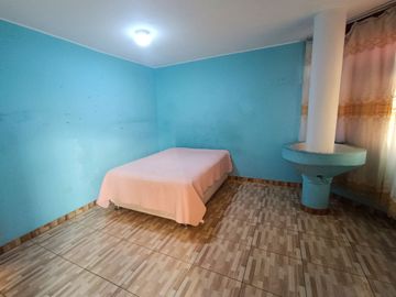 SE VENDE CASA DE 2 PISOS CON LOCAL COMERCIAL EN BOCANEGRA CALLAO