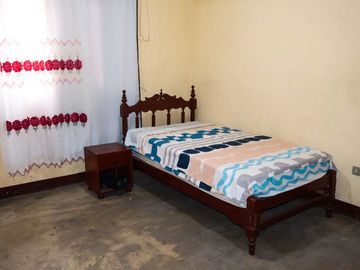 SE VENDE CASA DE 2 PISOS CON LOCAL COMERCIAL EN BOCANEGRA CALLAO