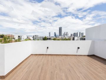 CASA DE ENTREGA INMEDIATA EN LOMAS DE ANGELÓPOLIS 2 - PUEBLA