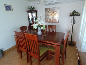 Se vende casa de 3 dormitorios en Linares