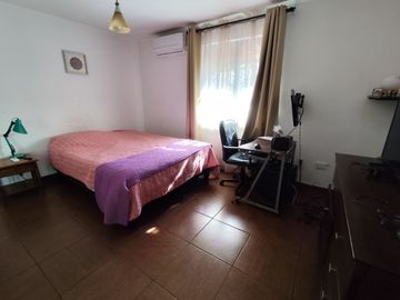 Se vende casa de 3 dormitorios en Linares