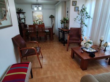 Se vende casa de 3 dormitorios en Linares